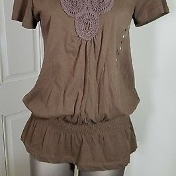 ⭐️2/25⭐️IZOD Crochet yoke peasant top Large - Picture 2 of 2